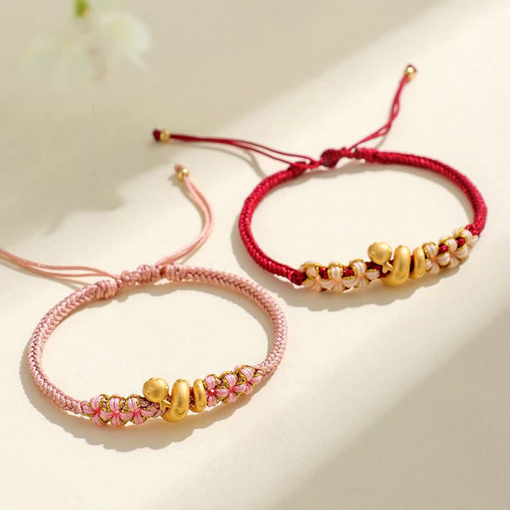 Pulsera de la suerte con forma de corazón y flor de durazno con hilo rojo del año de la serpiente en plata de ley 999 hecha a mano con Buddha Stones