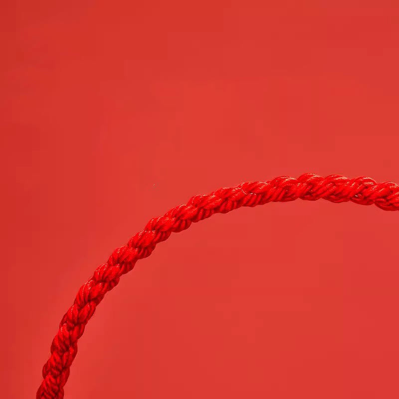 Pulsera de la suerte con el personaje Fu hecha a mano con hilo rojo trenzado y piedras de Buddha Stones en plata de ley 925