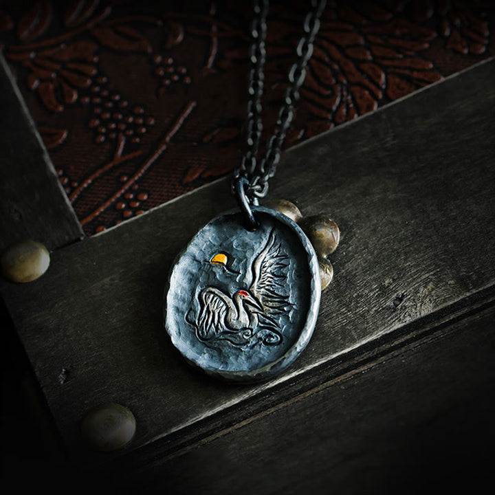 Collar con colgante de equilibrio de nubes auspiciosas y grullas de oro de 24 k y plata de ley 999 con Buddha Stones