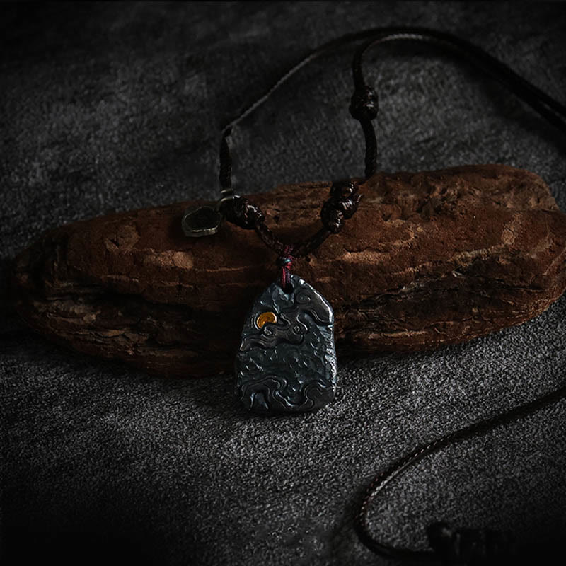 Collar con colgante de protección de nubes auspiciosas con Buddha Stones en plata de ley 999 y oro de 24 k