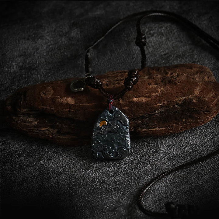 Collar con colgante de protección de nubes auspiciosas con Buddha Stones en plata de ley 999 y oro de 24 k
