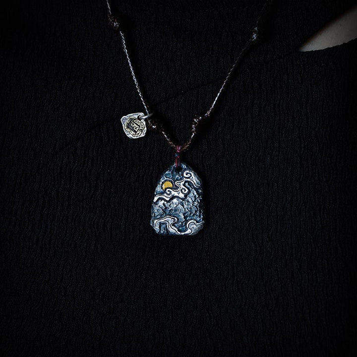 Collar con colgante de protección de nubes auspiciosas con Buddha Stones en plata de ley 999 y oro de 24 k