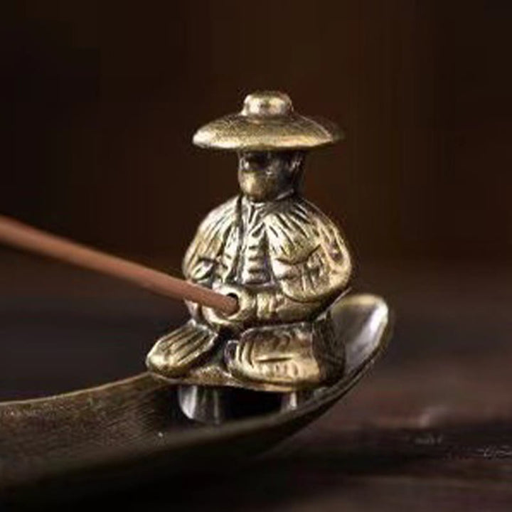 Quemador de incienso de aleación de zinc con forma de pez koi y barco de pescador con Buddha Stones, decoración curativa