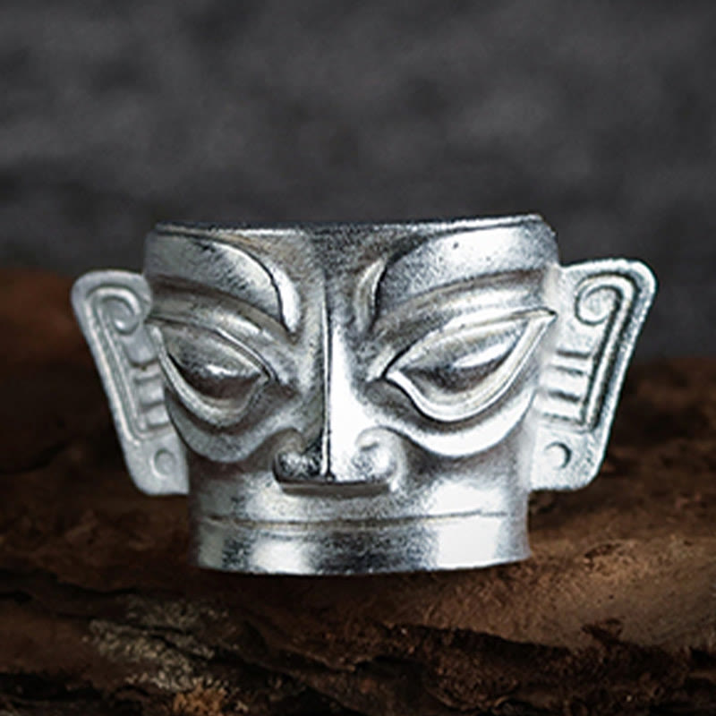 Anillo de protección con máscara de Sanxingdui de plata de ley 999 fundida a mano con Buddha Stones