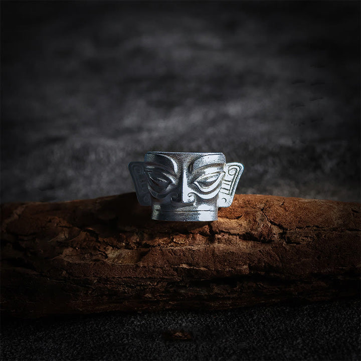 Anillo de protección con máscara de Sanxingdui de plata de ley 999 fundida a mano con Buddha Stones