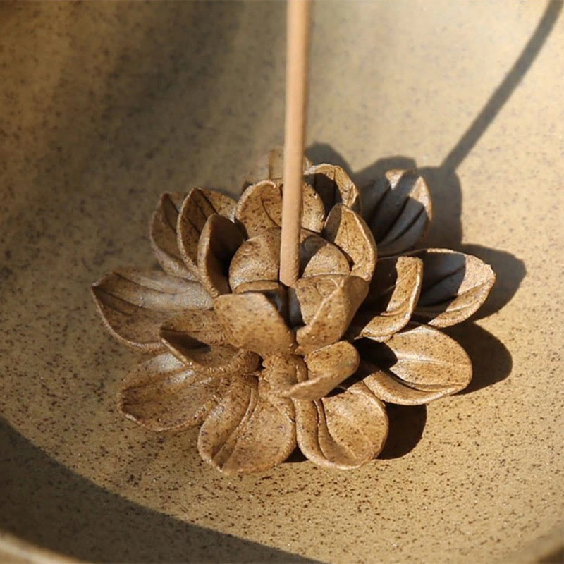 Quemador de incienso de cerámica curativo con pedestal de loto y Buddha Stones