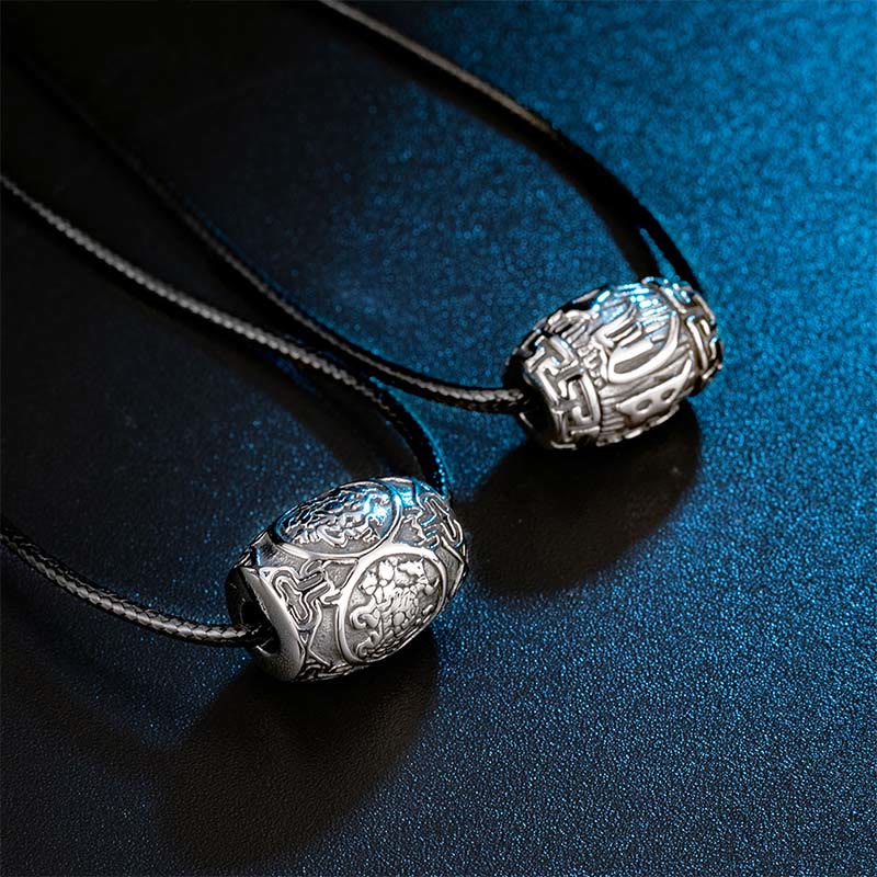 Collar con colgante de acero de titanio con cuatro bestias míticas y Buddha Stones tibetanas Om Mani Padme Hum - image 2