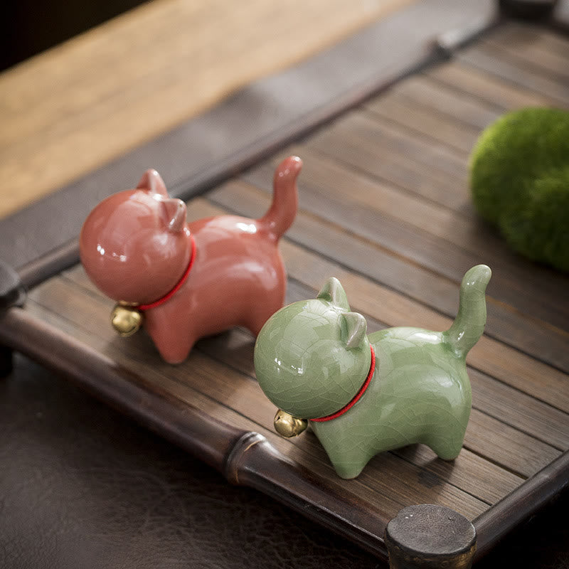 Figura decorativa de cerámica para escritorio del hogar con forma de gato y campana de la suerte en Buddha Stones - image 1