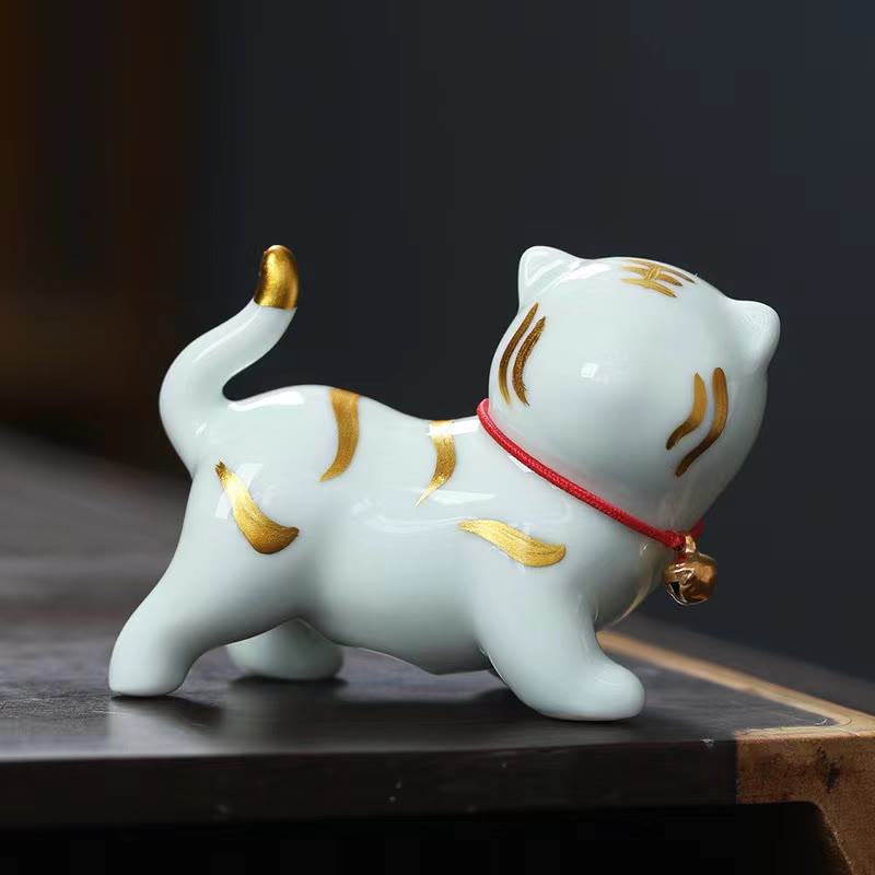 Figura decorativa de cerámica para escritorio del hogar con forma de tigre en miniatura con Buddha Stones