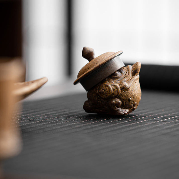 Figura decorativa de cerámica para escritorio del hogar con forma de gato de pie en miniatura con forma de rana y Buddha Stones - image 13