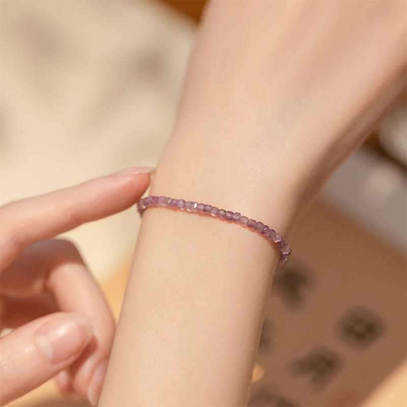 Pulsera de paz interior de cobre bañada en oro de 14 k con cuentas ultrafinas de amatista natural de 2,5 mm y Buddha Stones