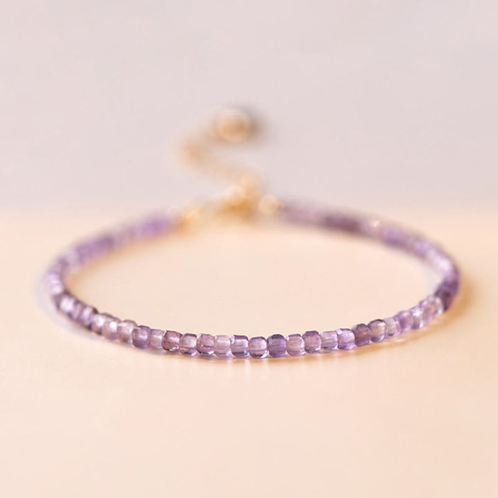 Pulsera de paz interior de cobre bañada en oro de 14 k con cuentas ultrafinas de amatista natural de 2,5 mm y Buddha Stones