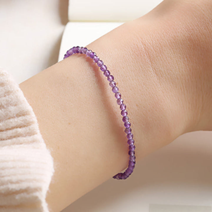 Pulsera de conciencia espiritual de cobre bañado en oro de 14 k con cuentas ultrafinas de amatista natural de 3 mm y Buddha Stones