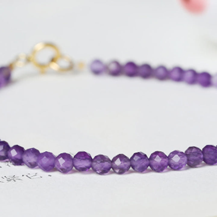 Pulsera de conciencia espiritual de cobre bañado en oro de 14 k con cuentas ultrafinas de amatista natural de 3 mm y Buddha Stones