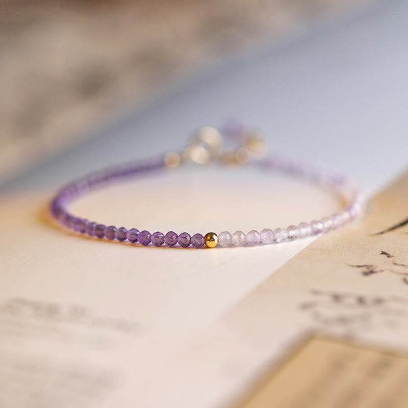 Pulsera de paz interior de cobre bañada en oro de 14 k con cuentas ultrafinas de amatista natural de 2,5 mm y Buddha Stones