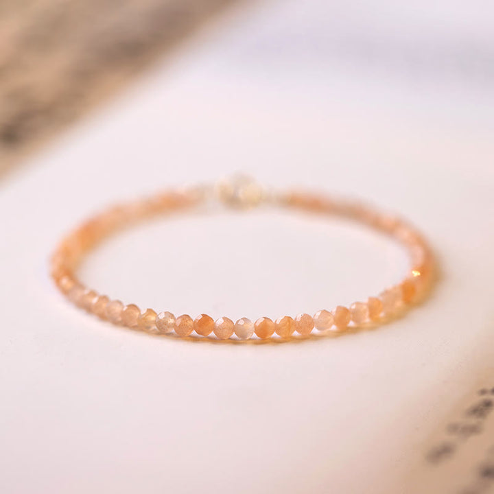 Pulsera de cobre chapada en oro de 14 k con cuentas ultrafinas de piedra solar de 3 mm y Buddha Stones