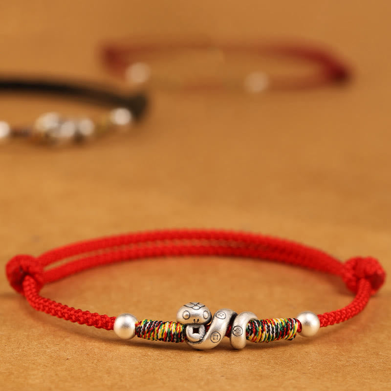 Tobillera con hilo rojo y Buddha Stones en plata de ley 999 con el año de la serpiente
