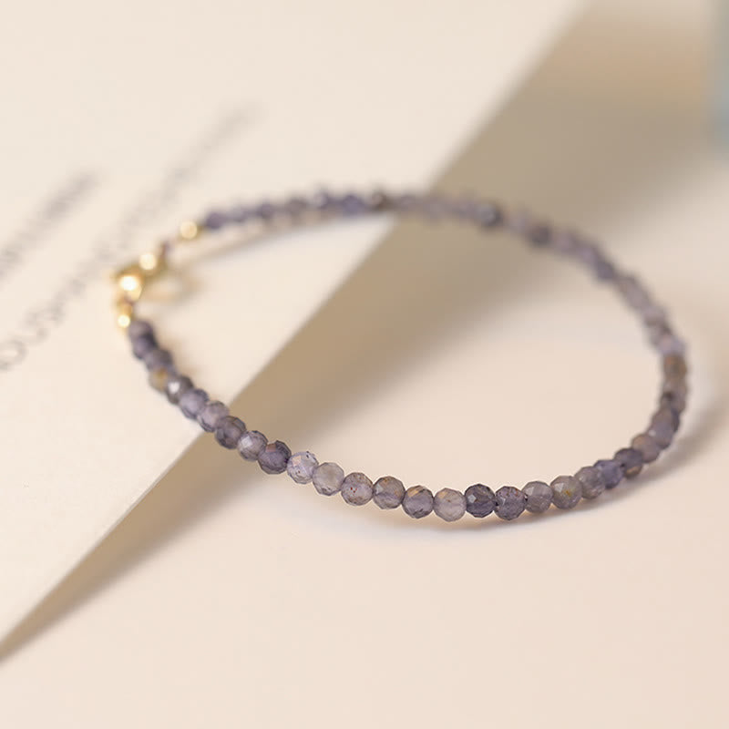 Pulsera de comunicación de cobre bañada en oro de 14 k con cuentas ultrafinas de iolita y amatista de 3 mm y Buddha Stones