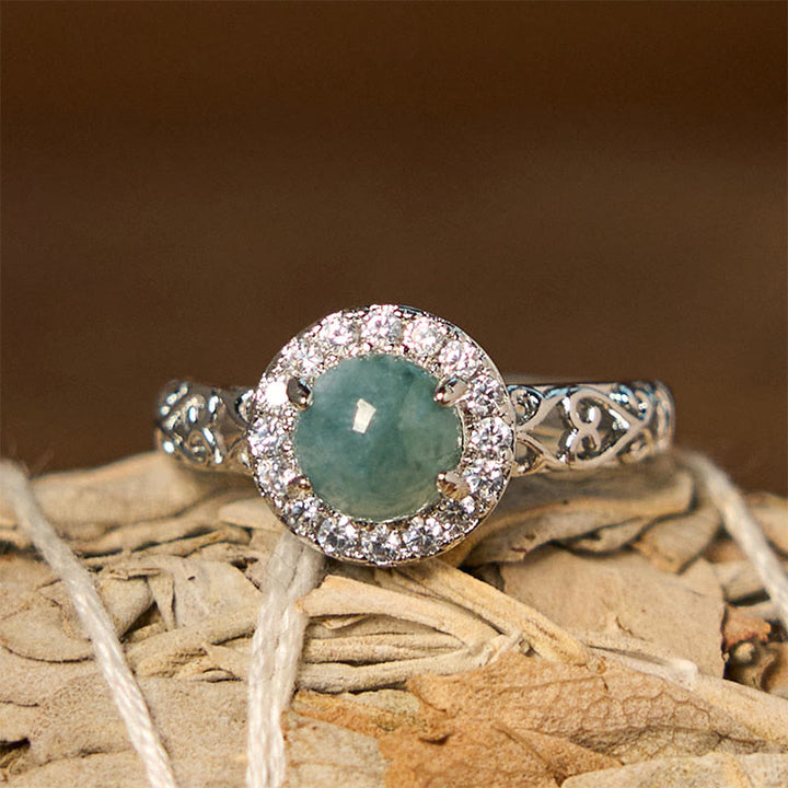 Anillo de la suerte con diseño de vara de ruyi y huevo de jade hetiano natural con Buddha Stones