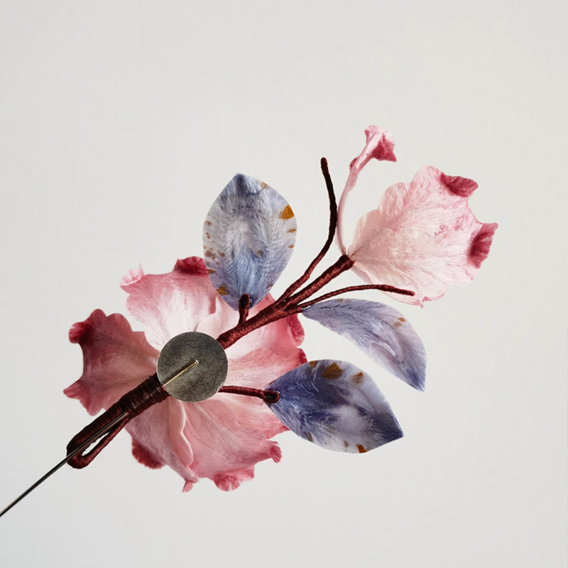 Broche de flor de seda de morera hecha a mano con flores de terciopelo y Buddha Stones
