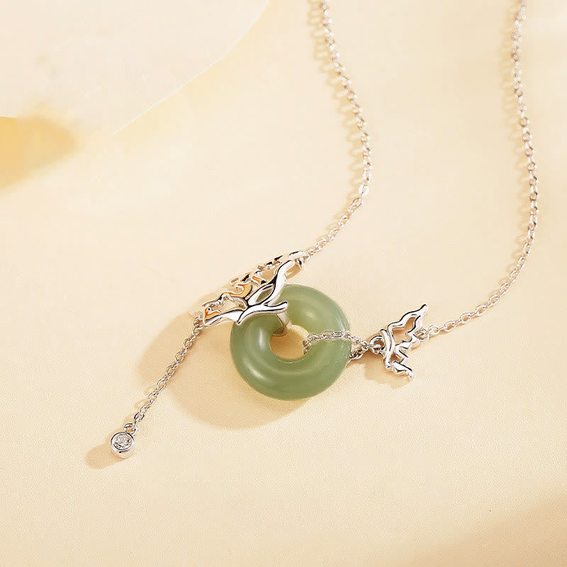 Buddha Stones Colgante de plata de ley 925 con forma de mariposa y hebilla de paz de jade hetiano natural