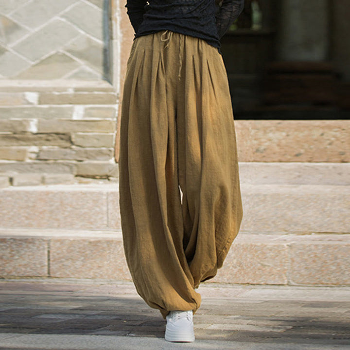 Pantalones casuales de algodón ramio con bolsillos y cintura holgada con lazo para mujer de Buddha Stones