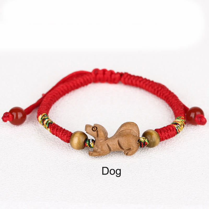 Pulsera de la suerte hecha a mano con hilo rojo del zodíaco chino y Buddha Stones en madera de durazno