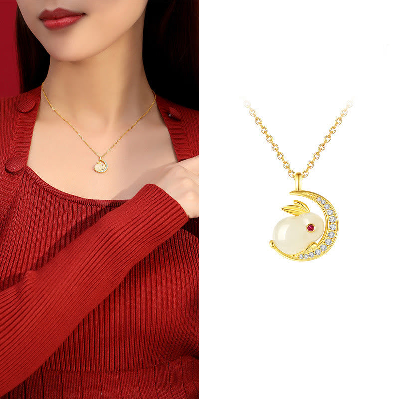 Collar con colgante de luna creciente de conejo de jade blanco hetiano de plata de ley 925 con Buddha Stones