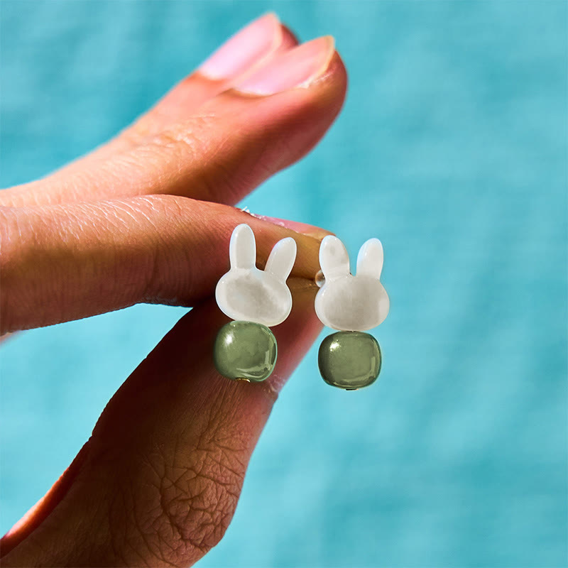 Pendientes de la suerte de jade hetiano con forma de conejo y piedra Tridacna de Buddha Stones