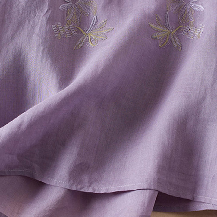 Camisa de algodón de manga corta con cuello en V y diseño de plantas bordadas informales con Buddha Stones para mujer