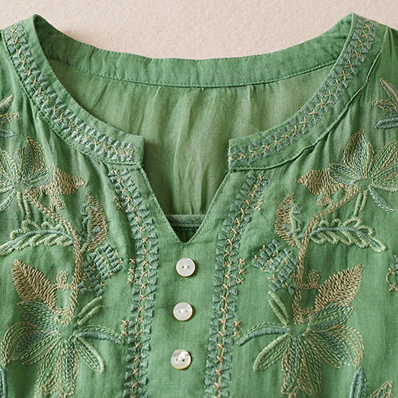 Camisa de algodón de manga corta con cuello en V y diseño de plantas bordadas informales con Buddha Stones para mujer