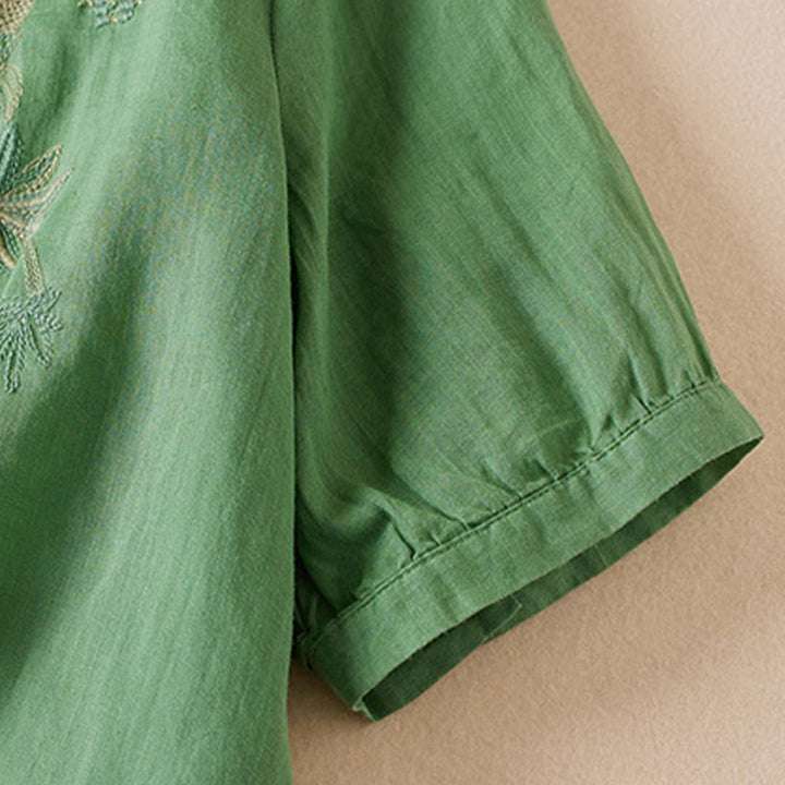 Camisa de algodón de manga corta con cuello en V y diseño de plantas bordadas informales con Buddha Stones para mujer