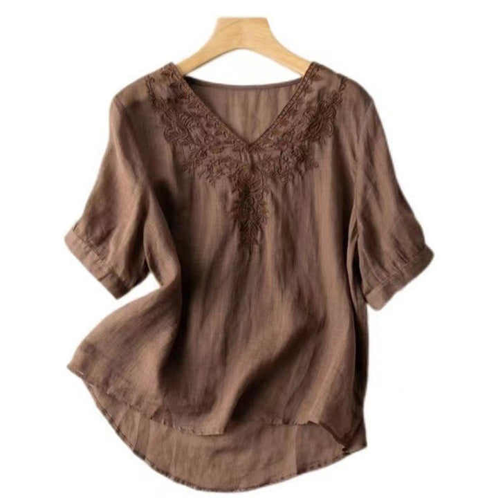 Camisa de algodón de media manga con cuello en V y diseño floral con bordado informal de Buddha Stones para mujer