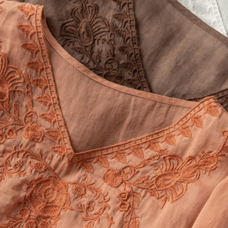 Camisa de algodón de media manga con cuello en V y diseño floral con bordado informal de Buddha Stones para mujer