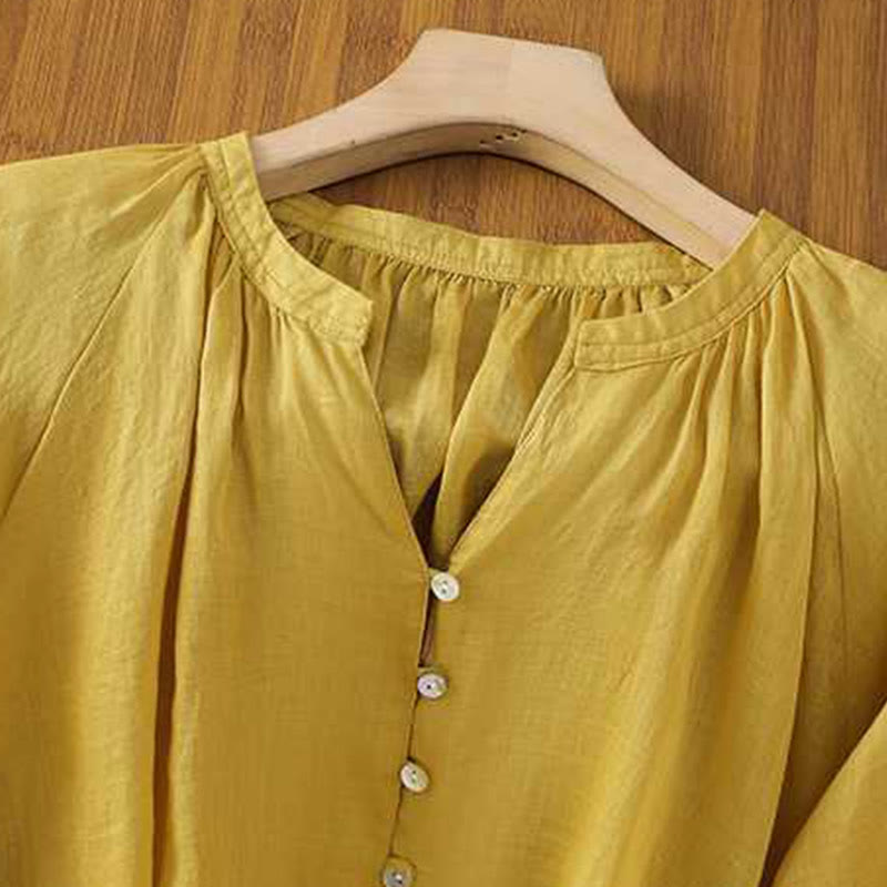 Camisa de lino y algodón con mangas tres cuartos y cuello en V con múltiples botones y una hilera de botones para mujer de Buddha Stones - image 2