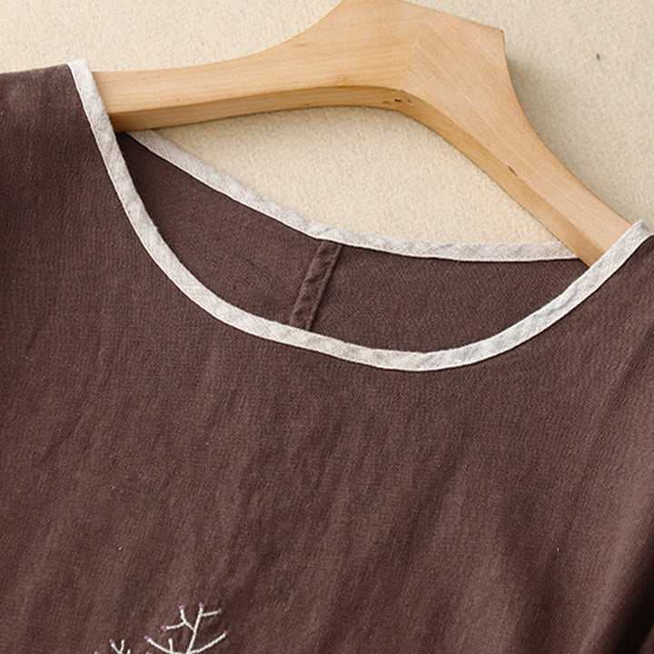 Camiseta de lino y algodón de media manga con cuello redondo y diseño informal de Buddha Stones con bordado de árbol y cordón para mujer