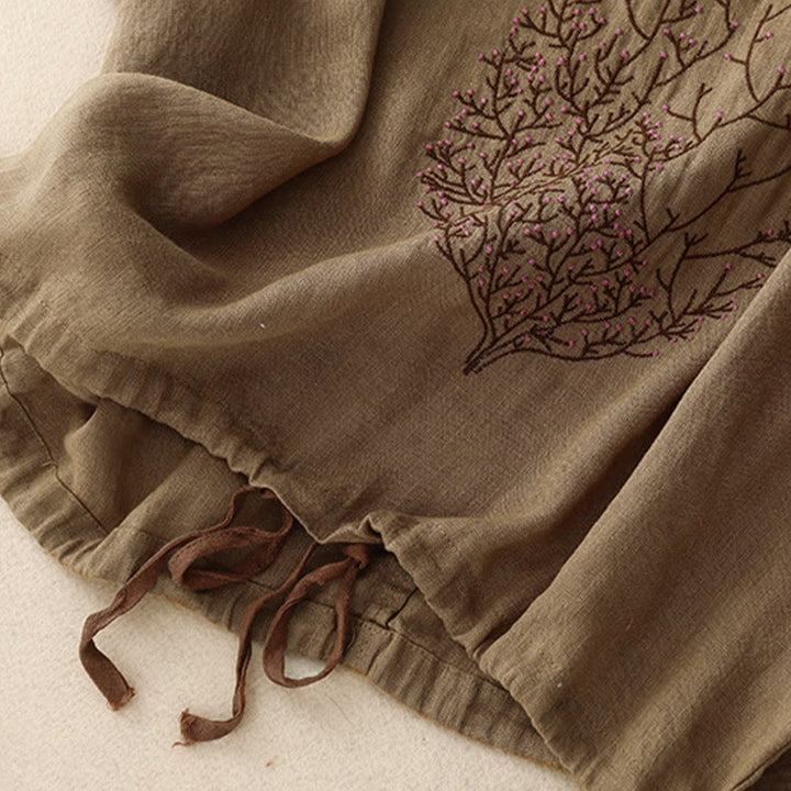 Camiseta de lino y algodón de media manga con cuello redondo y diseño informal de Buddha Stones con bordado de árbol y cordón para mujer