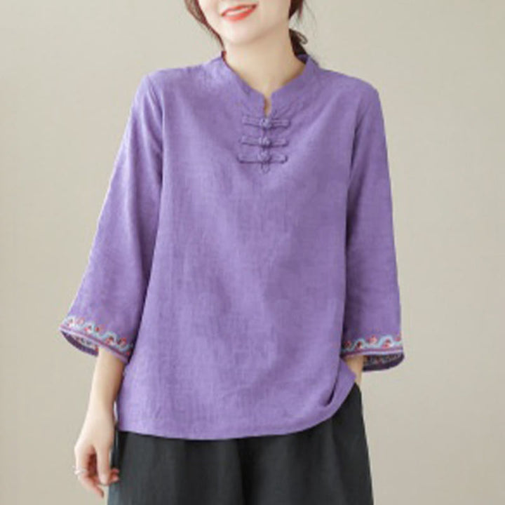 Camisa de lino y algodón con mangas tres cuartos y cuello redondo para mujer con diseño informal de jacquard y botones de rana de Buddha Stones - image 25