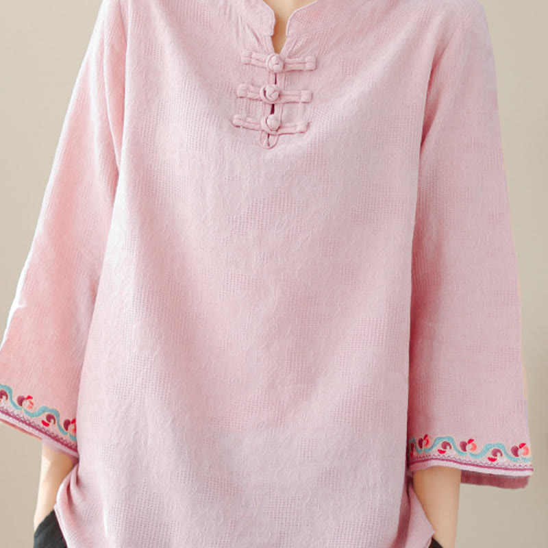 Camisa de lino y algodón con mangas tres cuartos y cuello redondo para mujer con diseño informal de jacquard y botones de rana de Buddha Stones - image 31