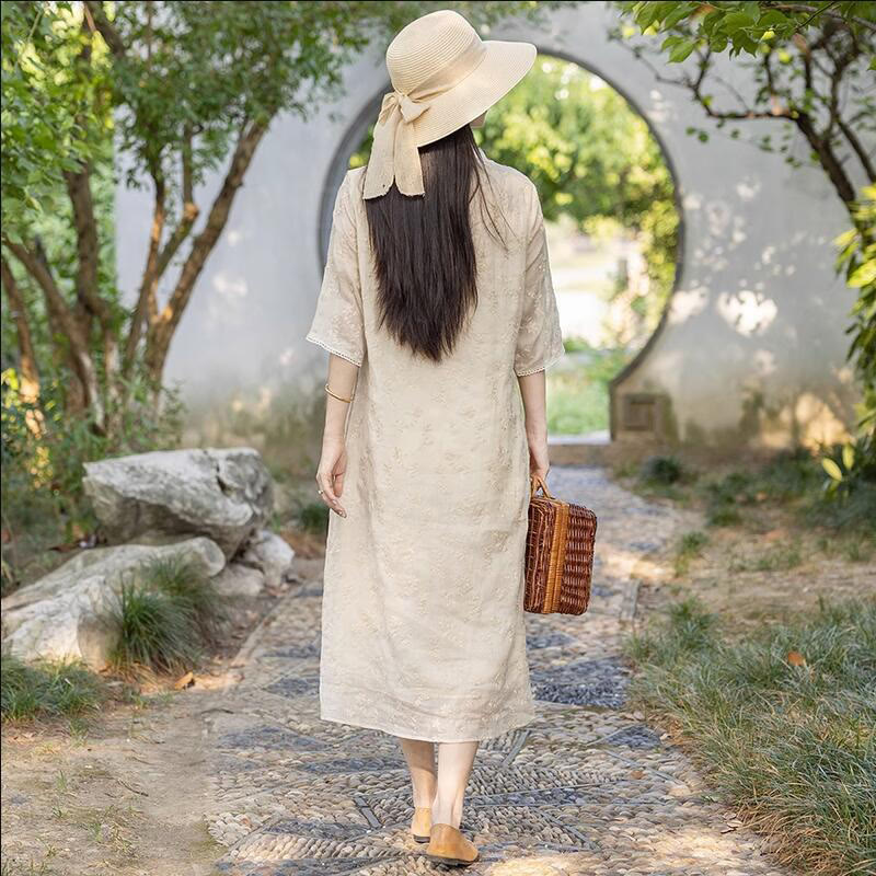 Vestido midi informal de ramio con cuello alto, media manga y bordado de Buddha Stones con bolsillos - image 2