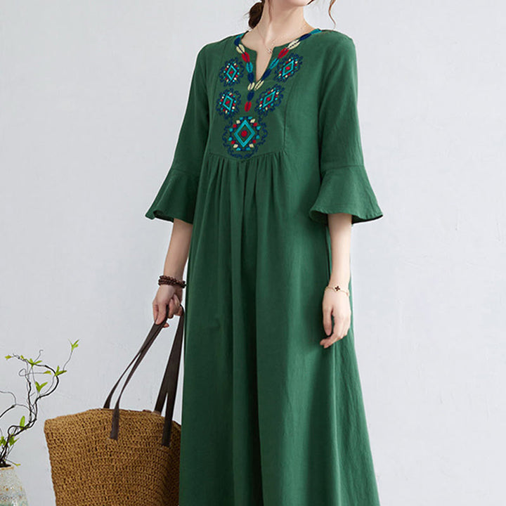 Vestido midi informal de lino y algodón con cuello en V y mangas tres cuartos con estampado floral bordado de Buddha Stones - image 19