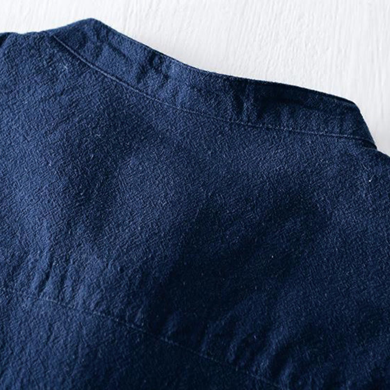 Camisa de hombre de manga corta de algodón y lino con bordado de Buddha Stones y botones de rana, cuello mandarín