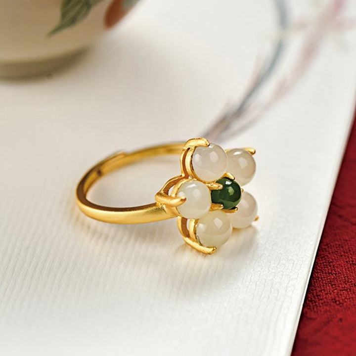Anillo ajustable de la suerte con flor de durazno y jade hetiano natural de plata de ley 925 con Buddha Stones