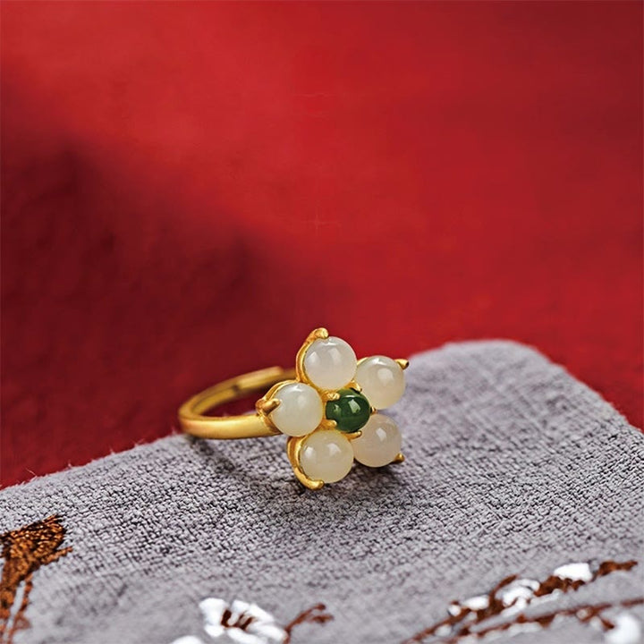 Anillo ajustable de la suerte con flor de durazno y jade hetiano natural de plata de ley 925 con Buddha Stones