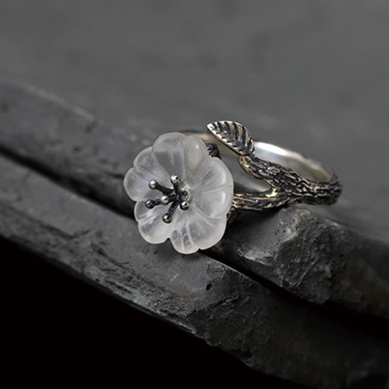 Anillo curativo ajustable con diseño de flor de esqueleto de cristal blanco de plata de ley 925 con Buddha Stones