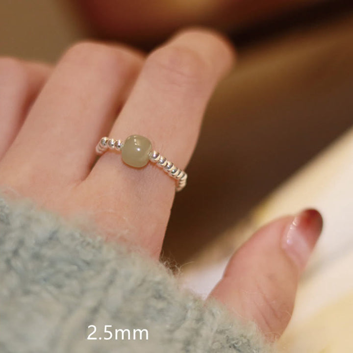 Anillo elástico de prosperidad con cuentas de ágata roja y jade hetiano pequeño natural en plata de ley 925 con Buddha Stones - Plata (Cuerda elástica) - image 1