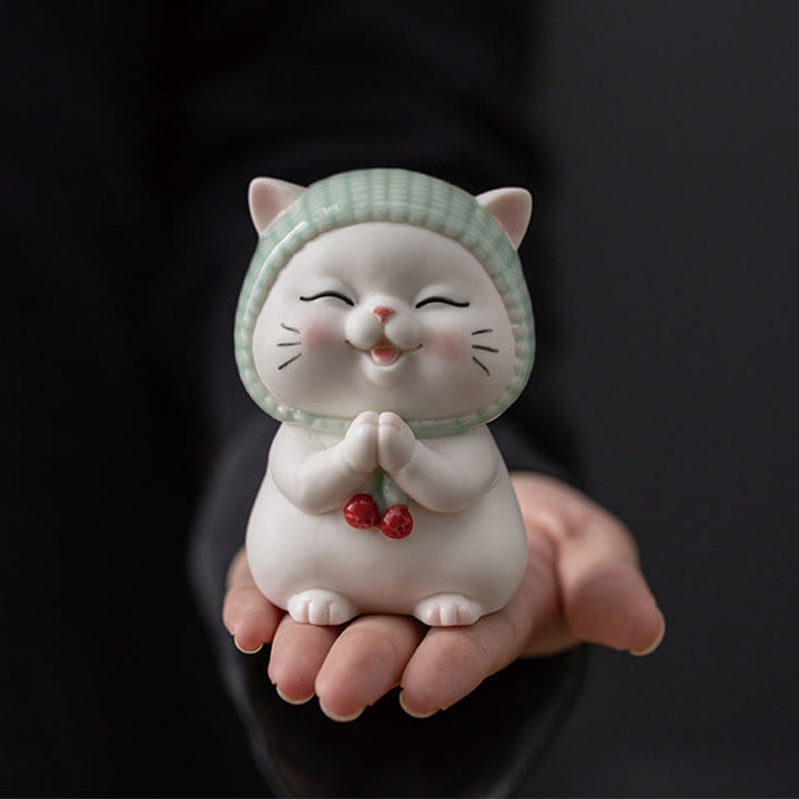 Figura decorativa de cerámica con forma de gato de la suerte y bufanda de Buddha Stones - Gato 5,7 x 6,4 x 9,1 cm - image 1