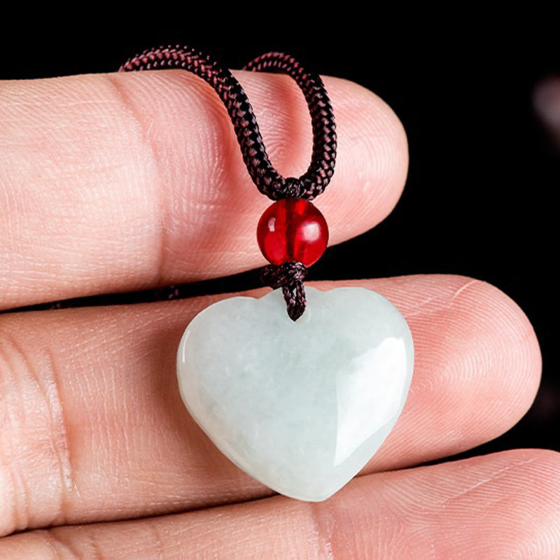 Colgante de corazón de jade con Buddha Stones para la prosperidad
