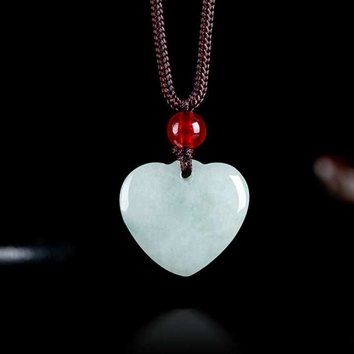 Colgante de corazón de jade con Buddha Stones para la prosperidad