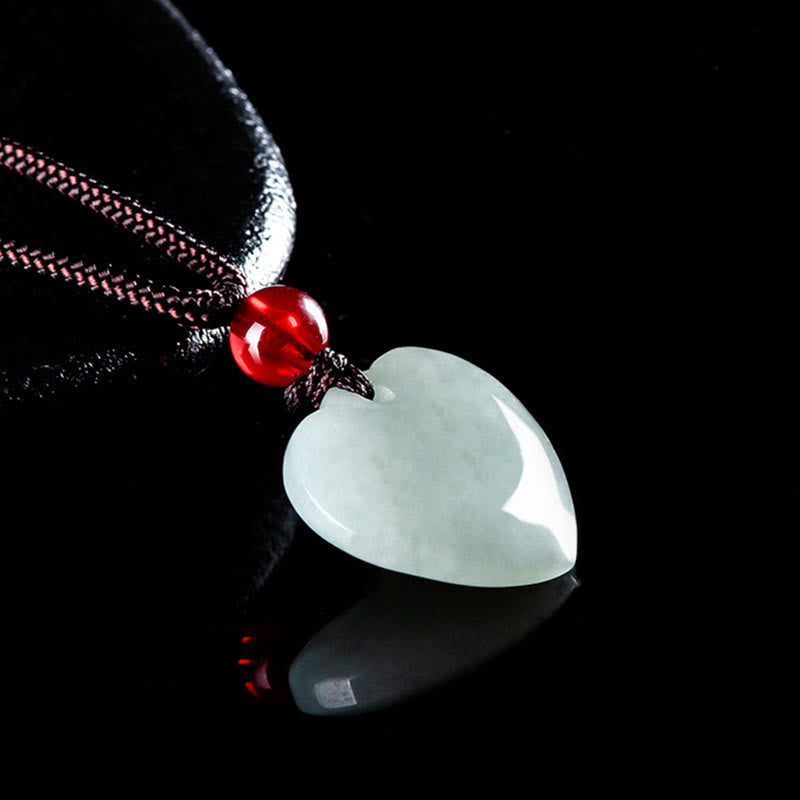 Colgante de corazón de jade con Buddha Stones para la prosperidad